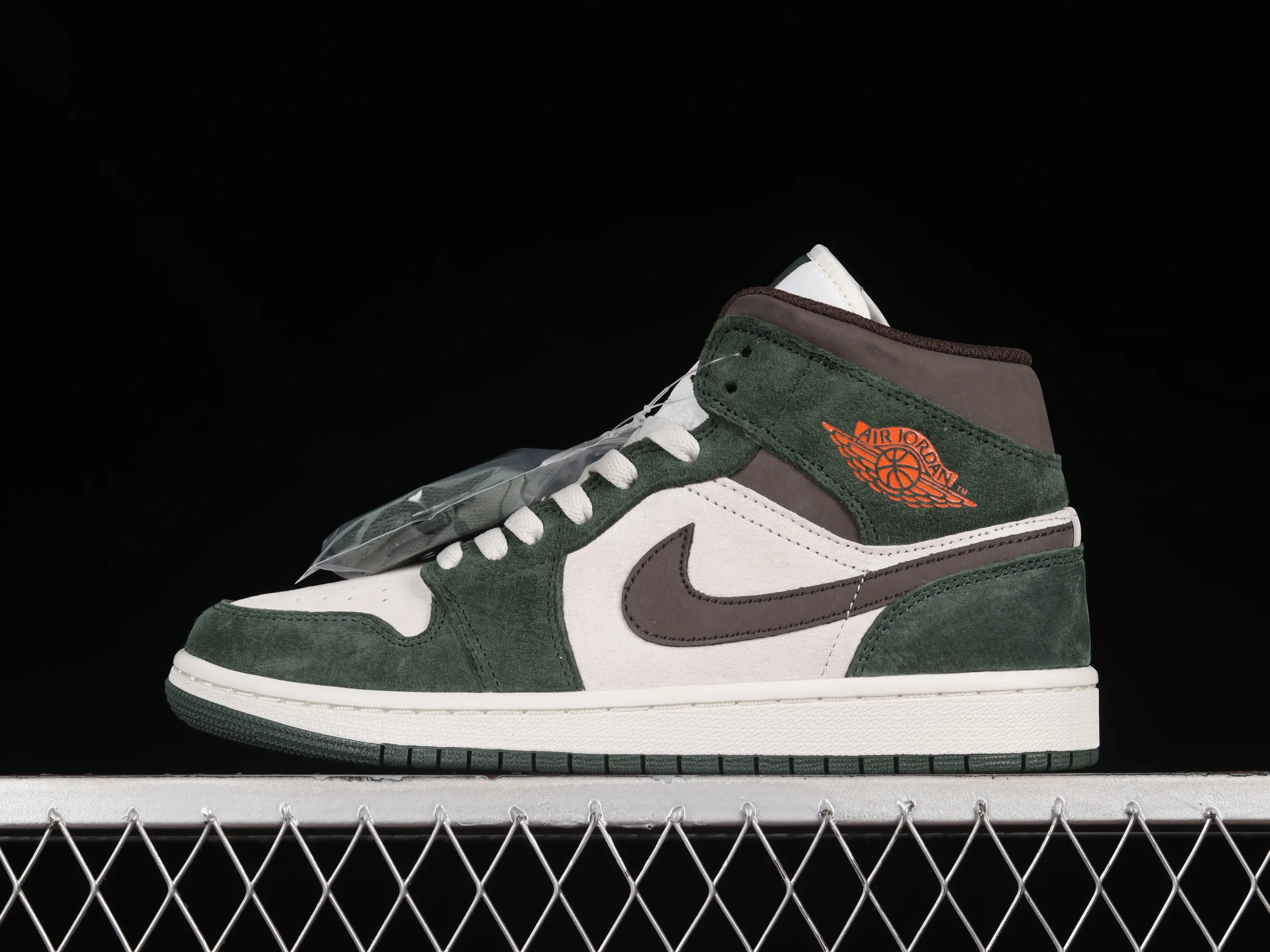 All categories Air Jordan Jordan series basketball shoes Air Jordan 1 Mid Air Jordan 1 Mid OG SP AJ1 Joe 1 customized mid-top basketball shoes 554766-002